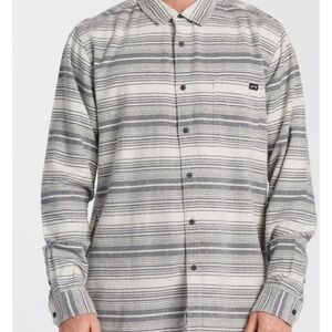 BILLABONG Coastline Long Sleeve Button Down Shirt in Stone.  Men’s Size Large L